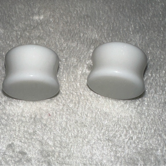 New 16 mm Ear Plugs piercings Earrings lobes never worn - Picture 4 of 5